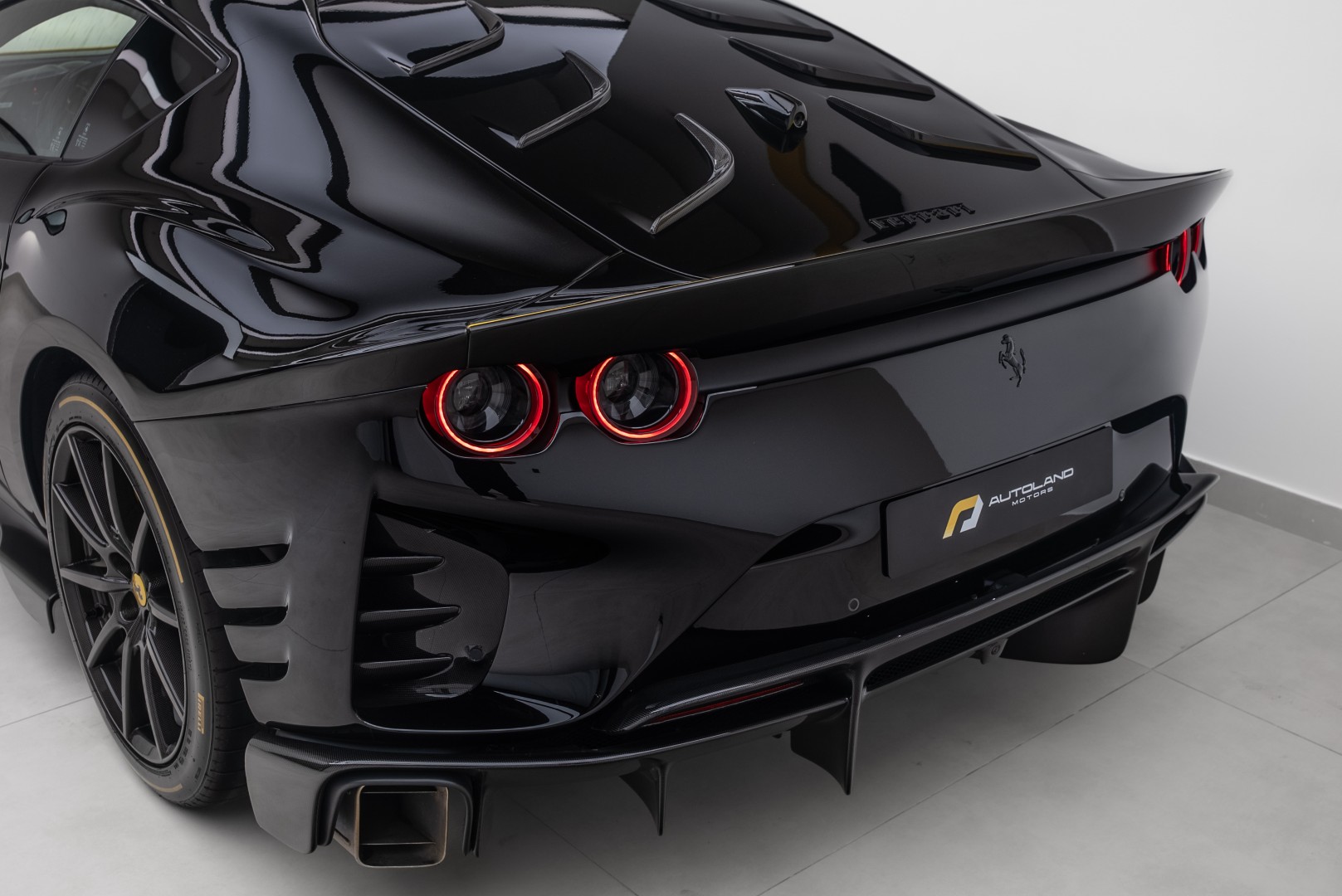 2023 FERRARI 812 COMPETZIONE